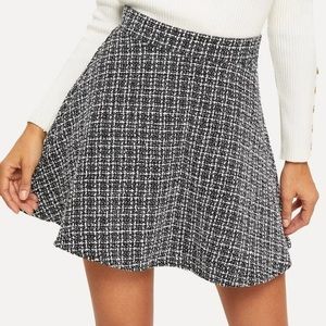 Tweed zipper back skirt